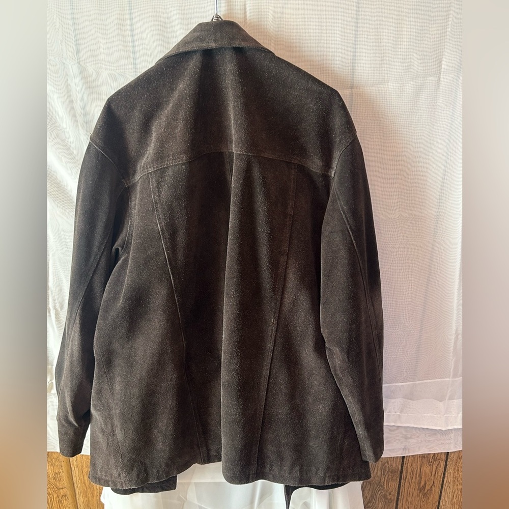 Brown sport coat. Like new.